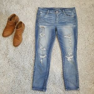 American eagle distressed jegging